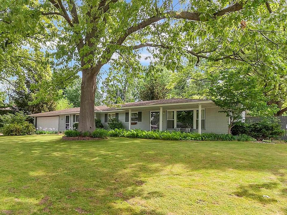 1st image of 52872 Highland Dr