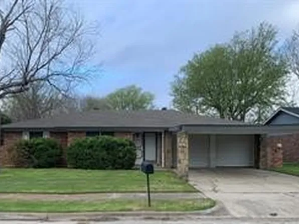 6933 Bennington Dr, Watauga, TX 76148