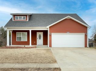 638 Maple Ridge St, Bowling Green, KY 42101