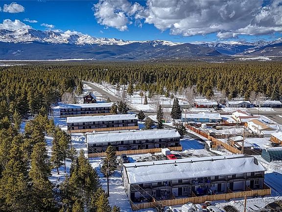 3rd image of 921 Mount Massive UNIT 17