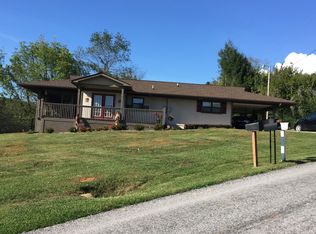 126 Laurel Lake Rd, Franklin, NC 28734