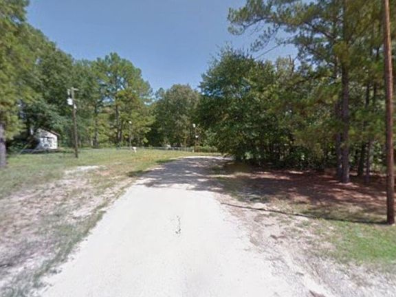 3rd image of 340 Oak Tree Dr