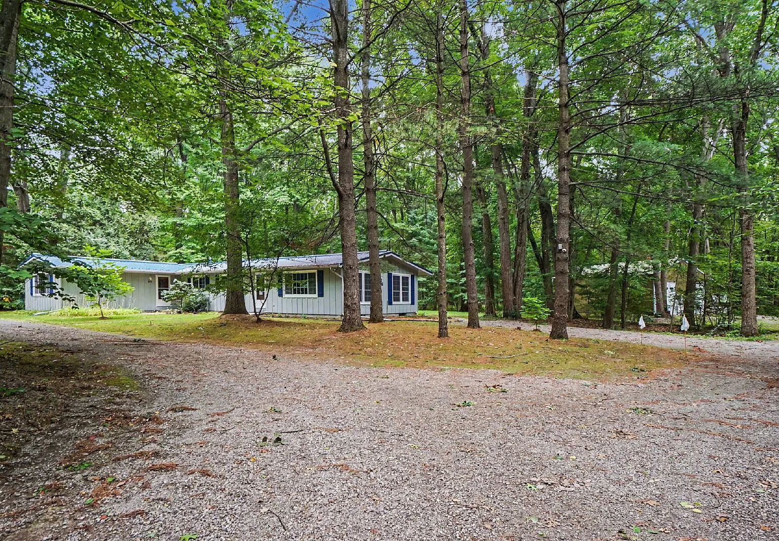 3 bed, 2.0 bath, $1,600 — Photo 2