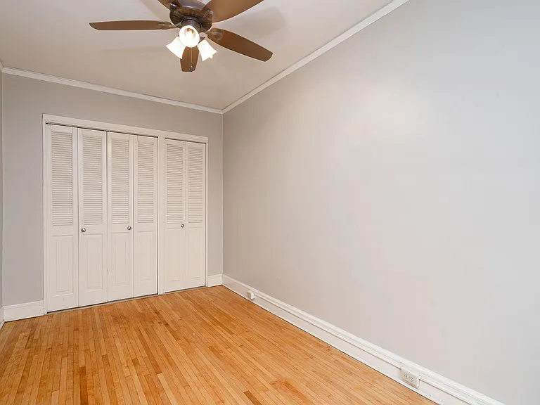 125 Oak Grove St — Photo 5