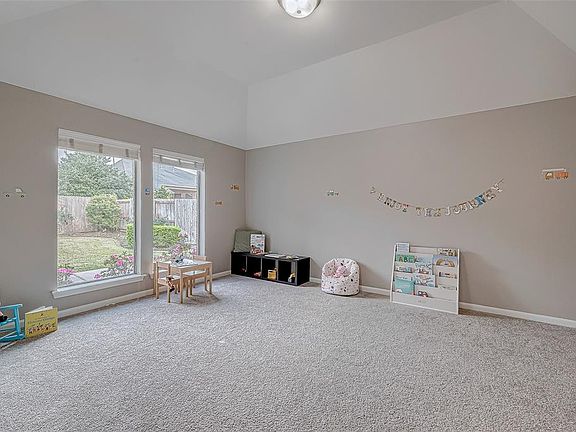 5th image of 28522 Ravens Prairie Dr
