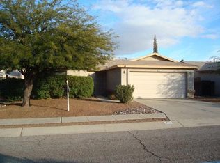 711 S Chimney Canyon Dr, Tucson, AZ 85748