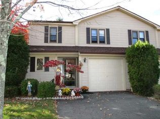 16 Tanner Xing, Wethersfield, CT 06109