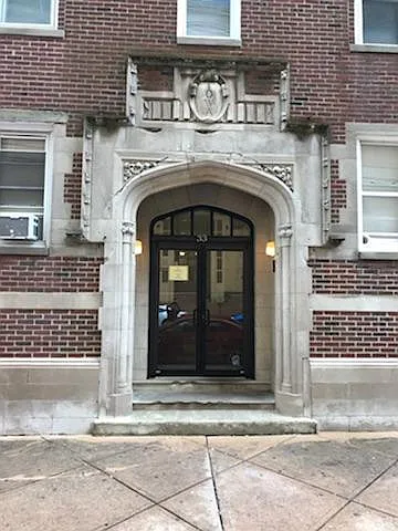33 S Iowa Ave #D1