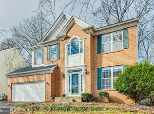 7821 Heritage Farm Dr, Gaithersburg, MD