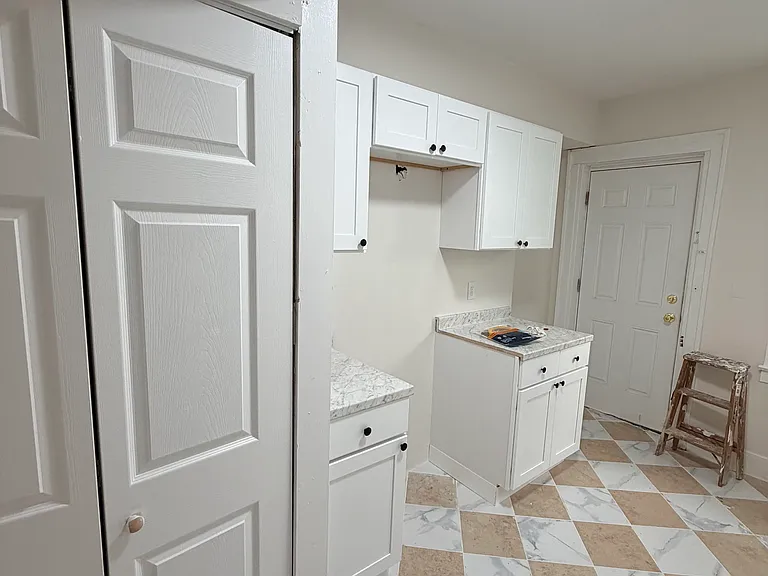 295 Norton St #B8 — Photo 1