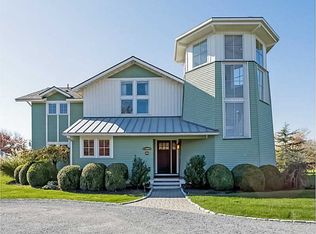 46 Carnegie Heights Dr, Portsmouth, RI 02871