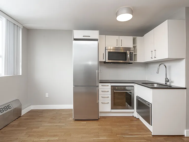 730 Saint Clarens Ave — Photo 44