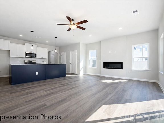 5th image of 5901 Wallace Ave