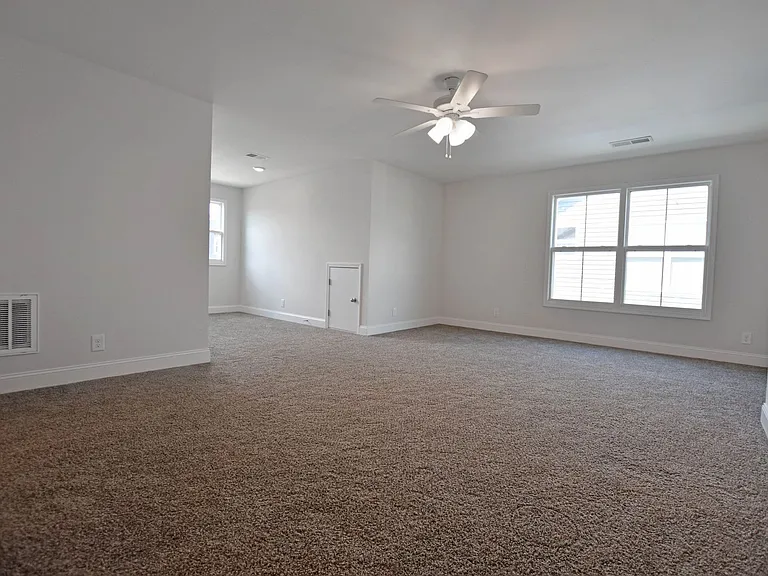 609 Wespanee Way — Photo 23