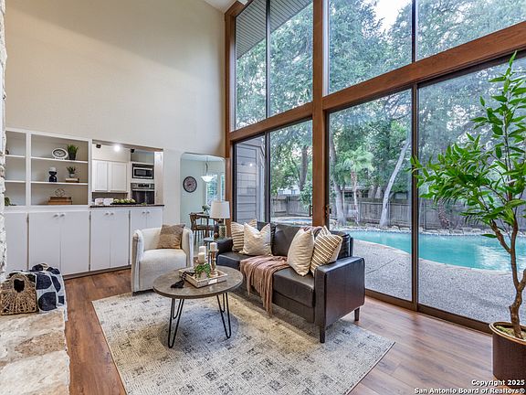 2nd image of 3007 Nantucket Drive