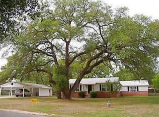 15133 Magnolia St, Lytle, TX 78052