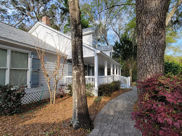 Side Entrance from Driveway, Outside View of Second Bedroom