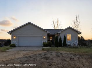 2663 Carlisle Hwy, Charlotte, MI 48813