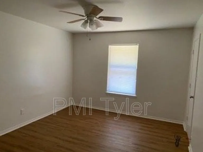 16150 Shoshone Dr — Photo 5