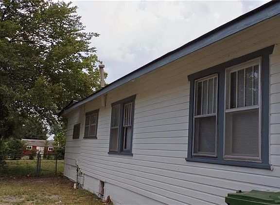 3rd image of 525 Cedar Ave