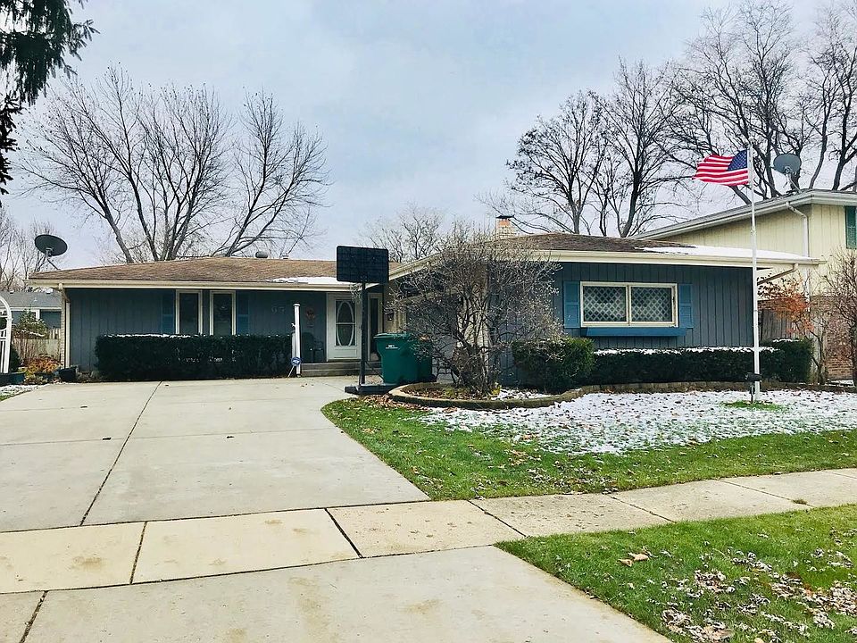 1st image of 65 Wesley Ave