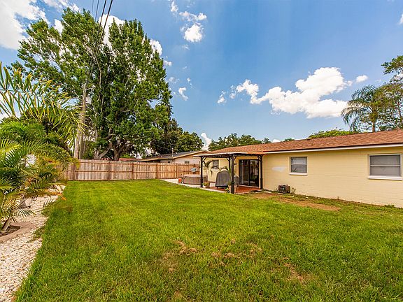 5th image of 1415 4th St SW