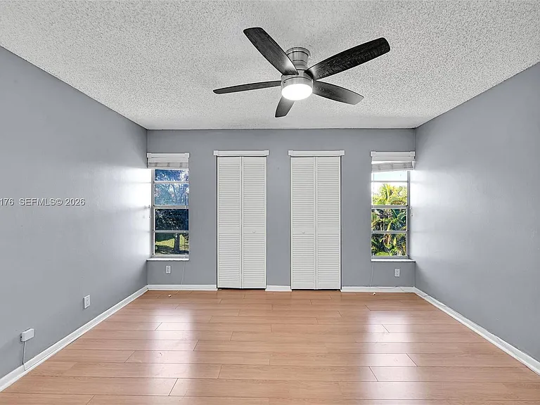 906 Twin Lakes Dr #8-J — Photo 10
