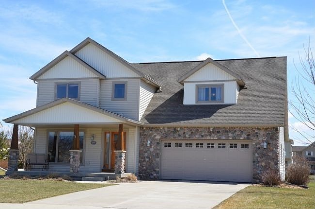 1st image of 2798 Hollyhock St