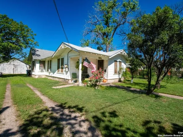 2211 N CALAVERAS, San Antonio, TX 78201