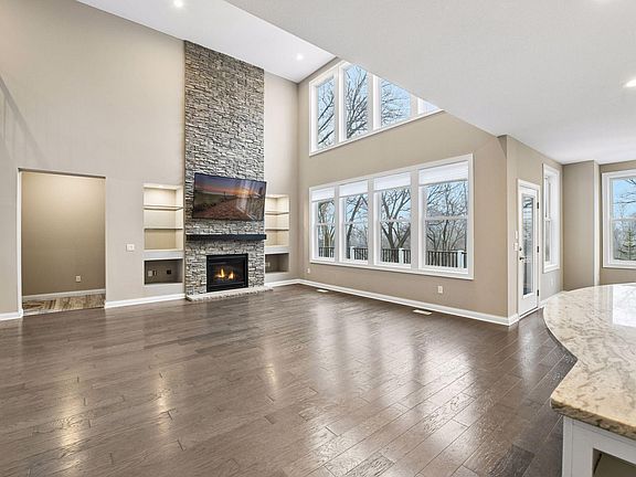 4th image of 16571 Reeder Rdg