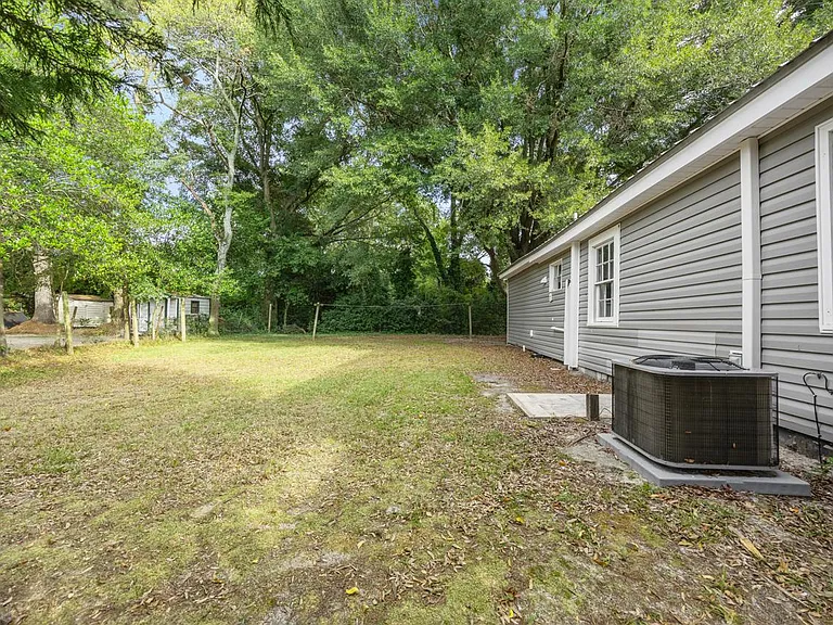 1601 Camden Rd — Photo 31