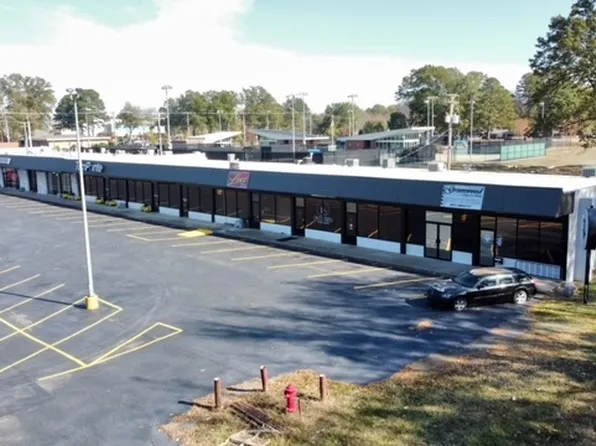 2225 Prince St, Conway, AR 72034