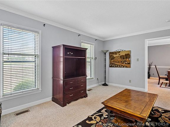 5th image of 502 Bloomfield Dr