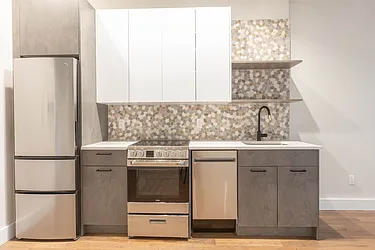 Rented by Space Link Realty