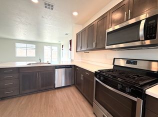 13228 Trail Ridge Way, Victorville, CA 92395