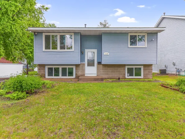 1120 Mackubin St, Saint Paul, MN 55117