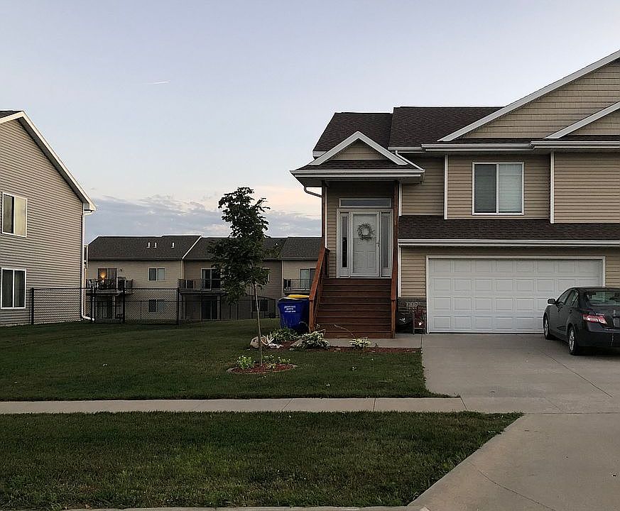 1st image of 217 Windflower Ln