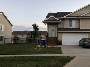 217 Windflower Ln, Solon, IA 52333