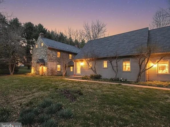 4037 Grande View Dr, Pylesville, MD 21132