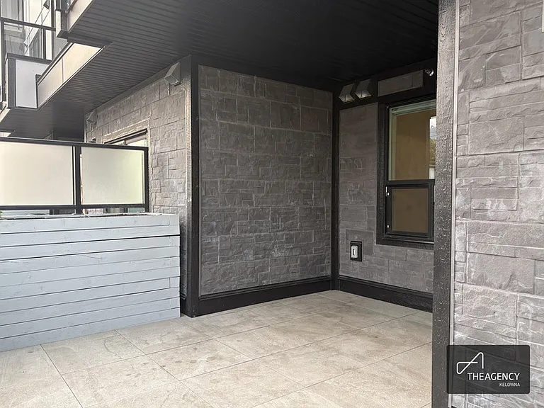 1036 Coronation Ave #104 — Photo 3
