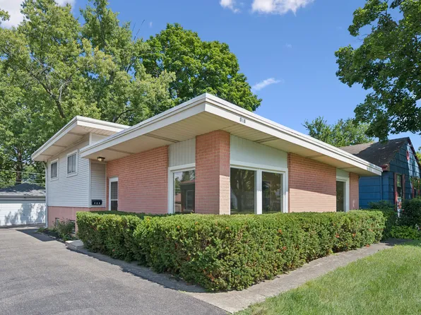 516 Hermitage Dr, Deerfield, IL 60015