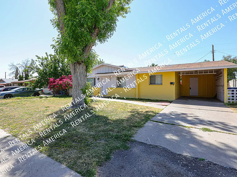 335 E Papago Dr — Photo 2