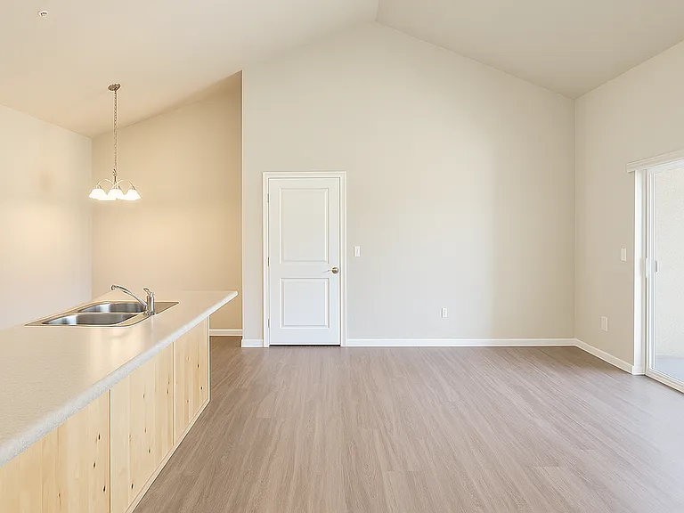426 W 200th St N #307 — Photo 2