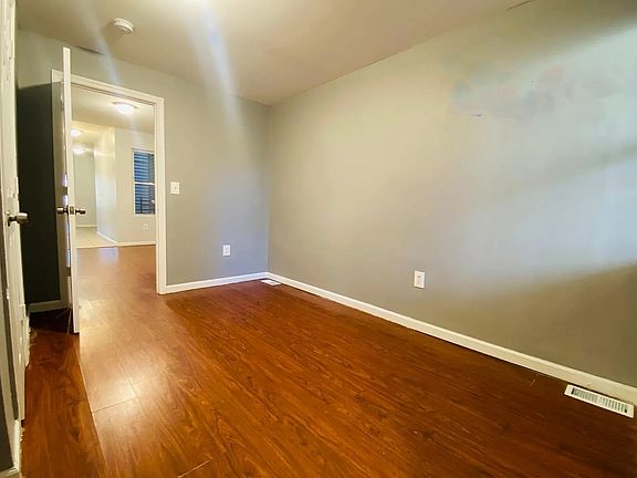 2nd image of 295 Fairmount Ave #6L