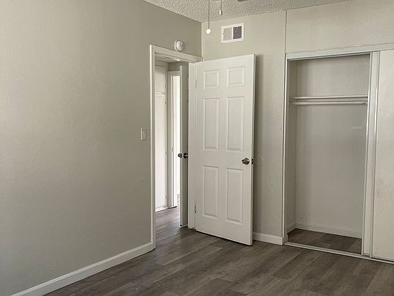 4th image of 205 E Clifton Ave APT 11