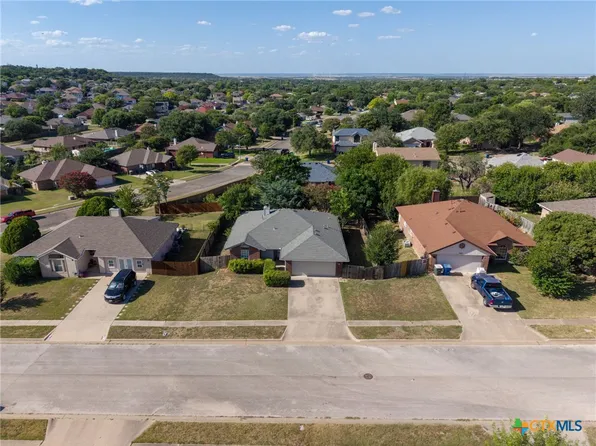903 Whirlaway Dr, Copperas Cove, TX 76522