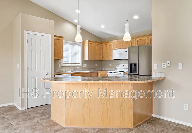1701 W 30th Ave — Photo 16