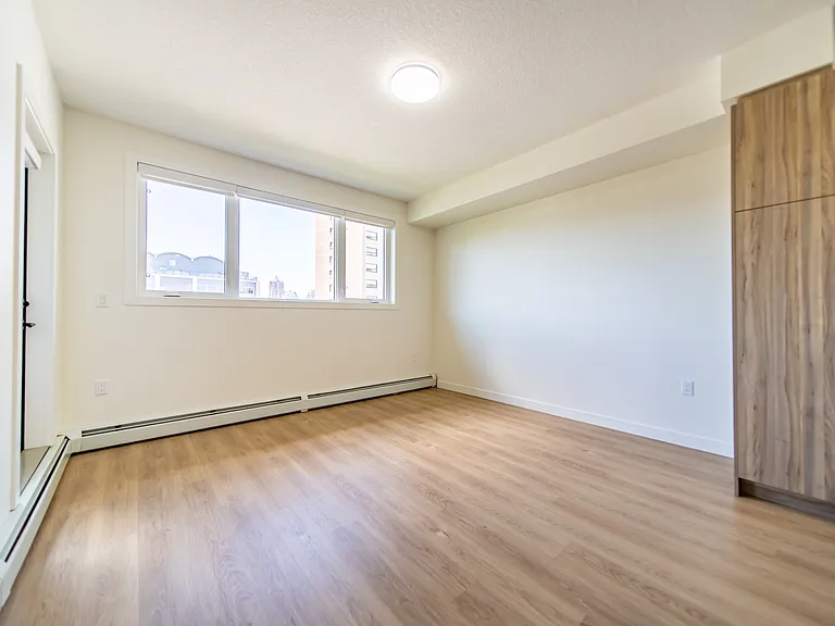 320 19th Ave SW — Photo 59