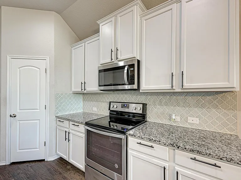 136 Finley St — Photo 11