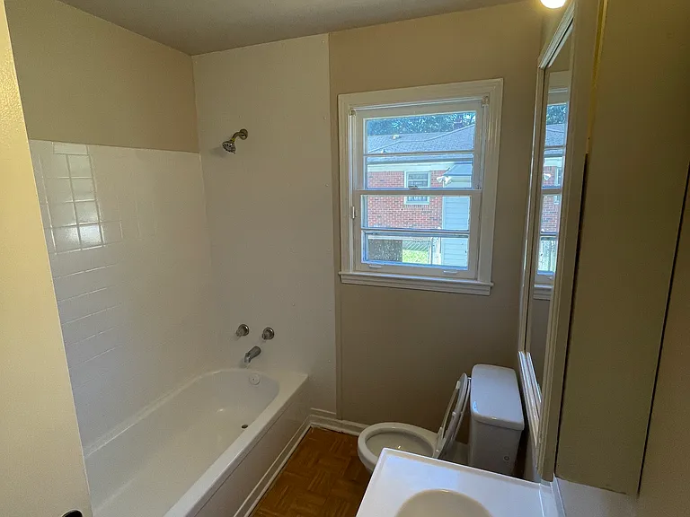 1759 Macaulay Ave — Photo 5